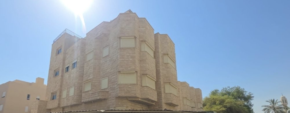 للبيع قسيمة في غرناطة ق1 المساحة: 375 م الموقع: زاوية شارعين